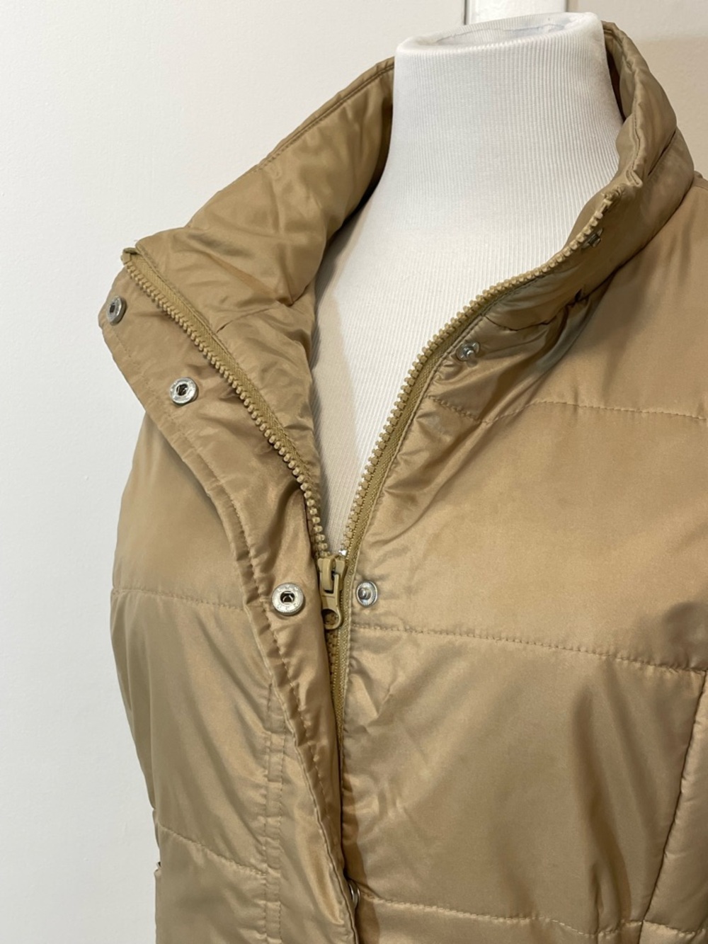 New York & Company Women's Quilted Puffer Vest Gold Brown Size M - Picture 7 of 13
